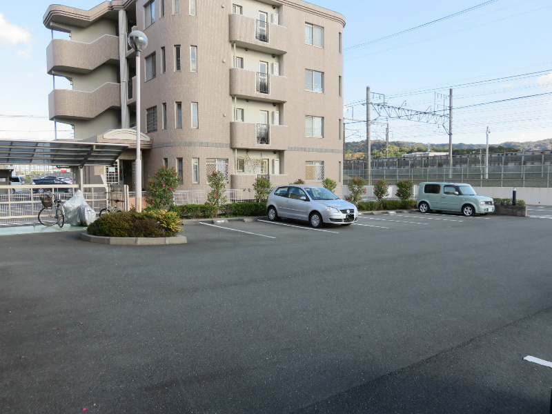Ｏｎｅ　Ｆａｃｅ 駐車場