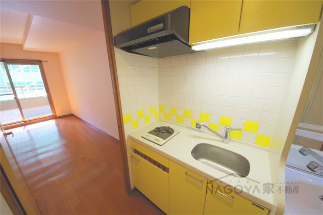 プレサンス栄メディパーク キッチン