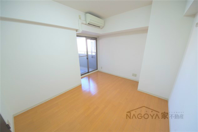 レジデンス名古屋千代田 リビング