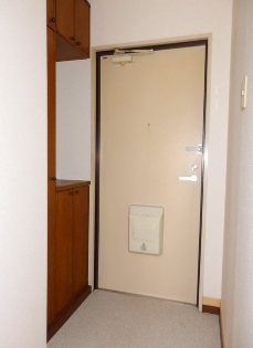 コンフォートT 玄関