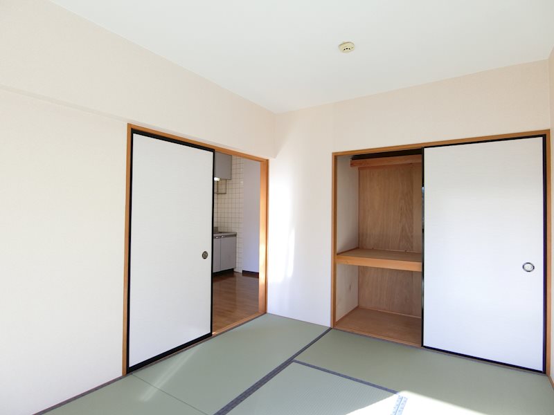 アピオン 収納