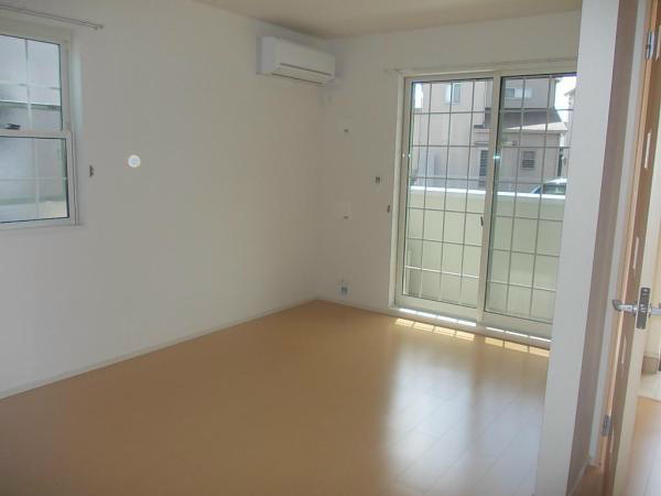 パイン　グローブ リビング