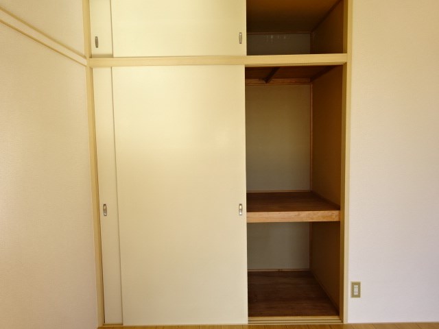 サンビレッジ三本柳Ｂ棟 収納