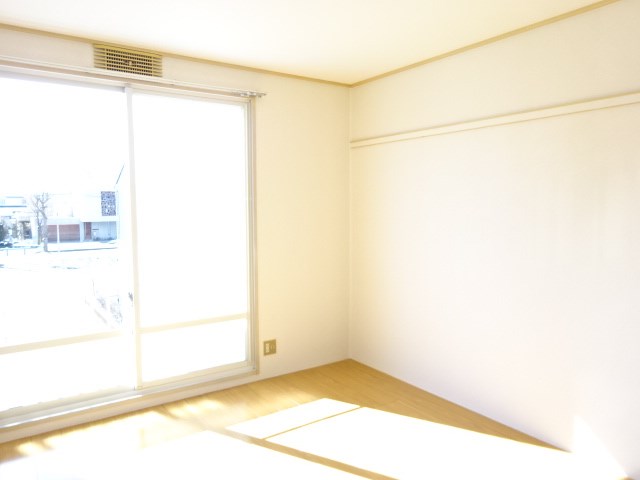 サンビレッジ三本柳Ｂ棟 ベッドルーム