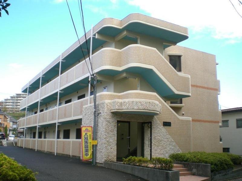 リヴェールシェソワ 303号室 外観