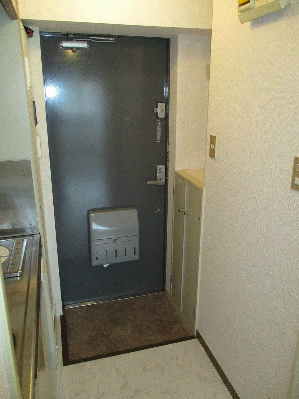 ガーデンヒルズ横浜 玄関