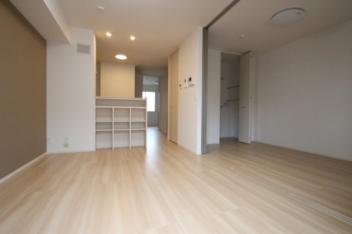 Ｄ－ｒｏｏｍ中尾　弐番館 リビング