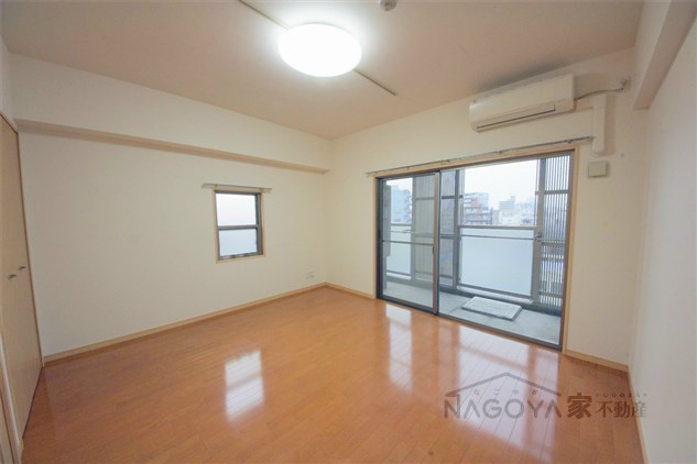 ル・シャンパーニュ リビング