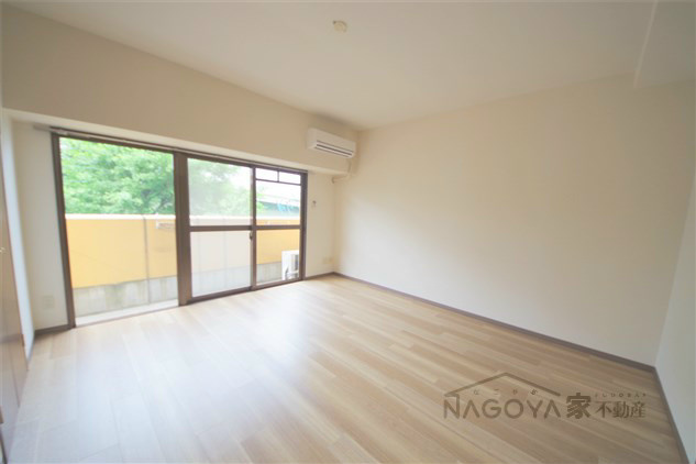 レジデンシア東別院 リビング