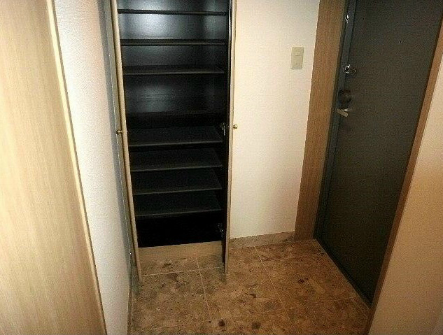 ノールルミエール黒川 玄関