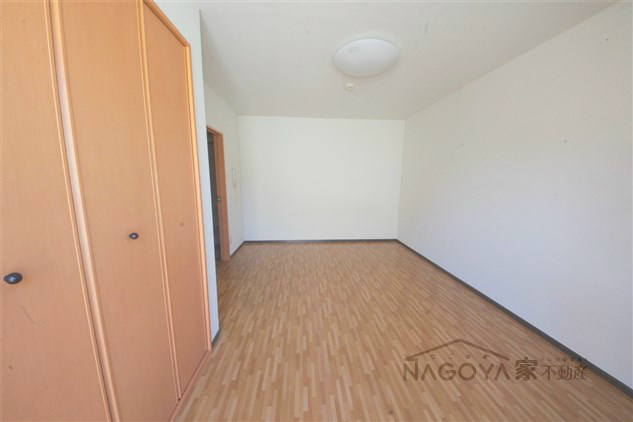 ハイツ春岡AIKA ベッドルーム