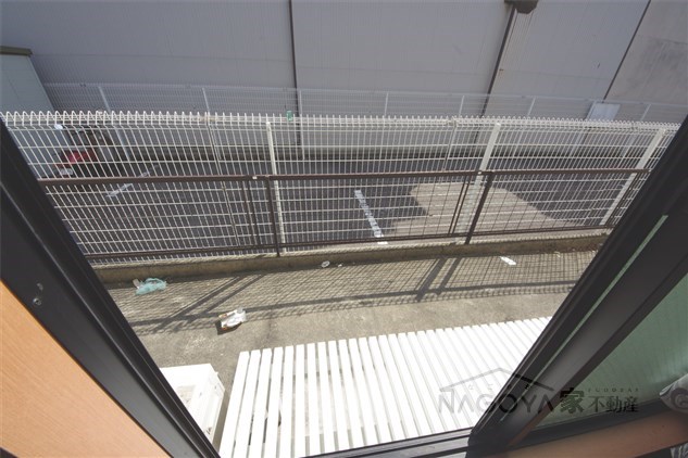 ハイツ春岡AIKA ベランダ