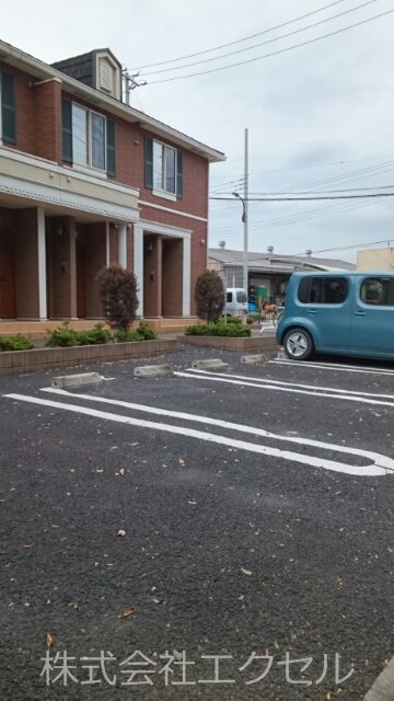 サンハイツ 駐車場