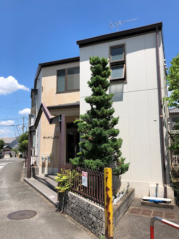 ディアパレス向日 外観