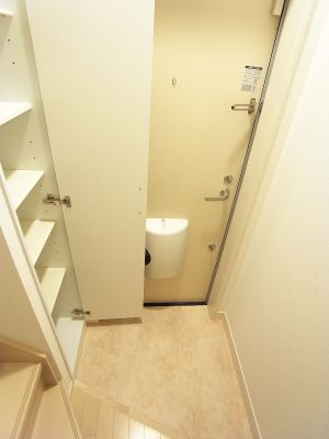 リブリ・柏尾 玄関