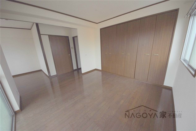 ラッフル徳川 ベッドルーム