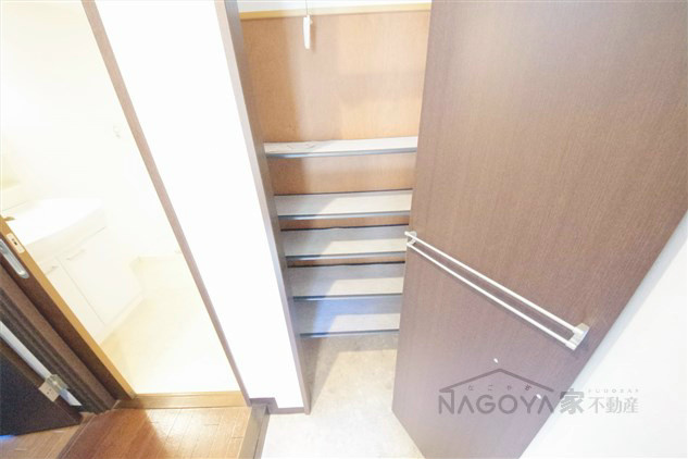 パルテールゴキソ 玄関
