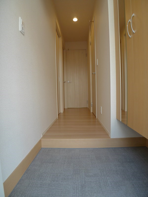 ディアコートＭ 玄関