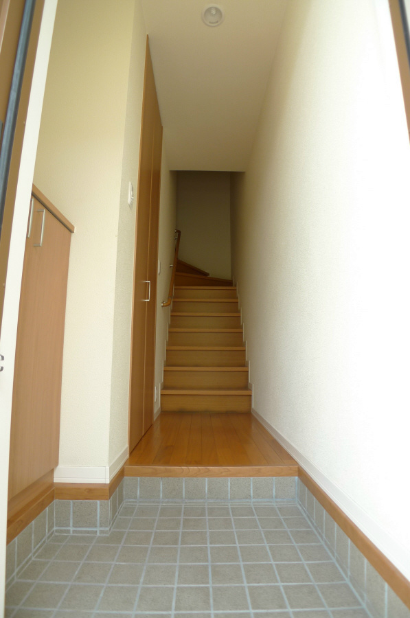 MAST COURT加古川南E 玄関