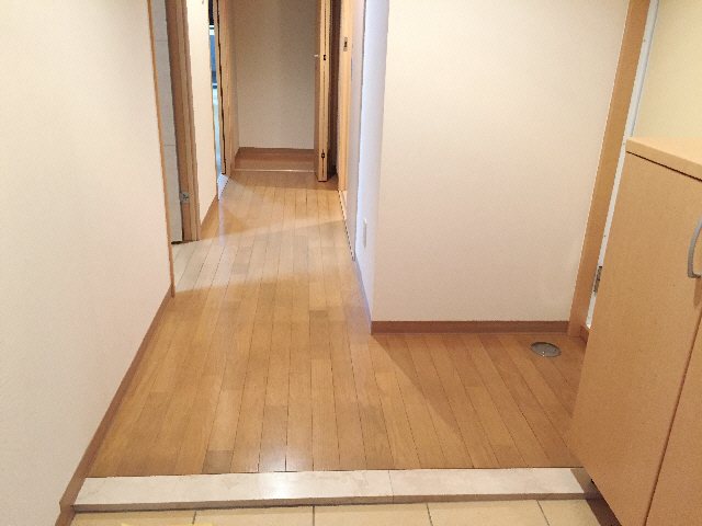 沖縄県那覇市首里平良町２丁目 玄関