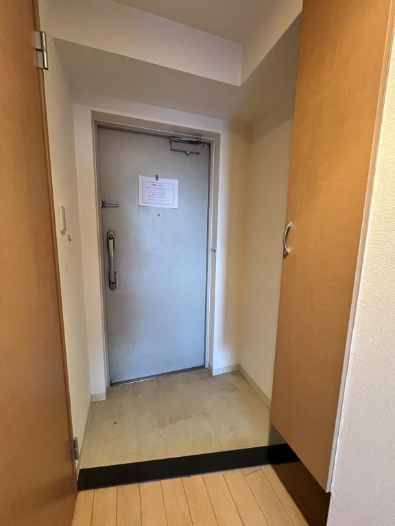 サクシード胤 玄関