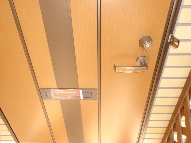 ウォークアップコクブⅢ エントランス