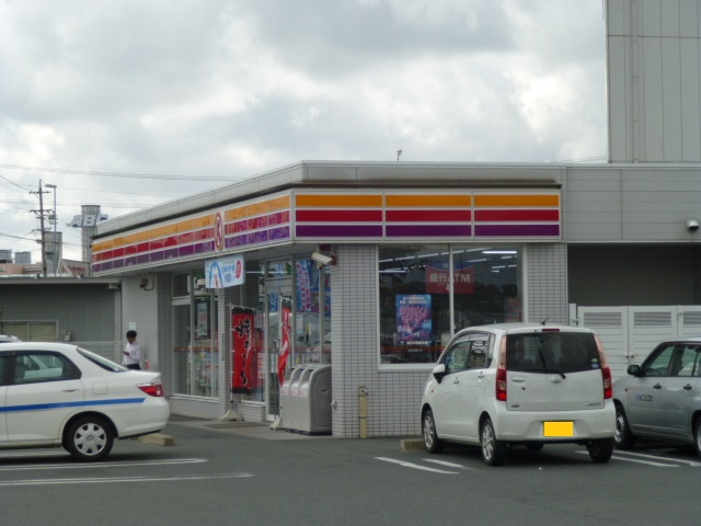 サンモール コンビニ