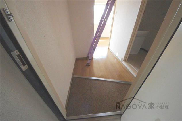 橘ハイツ弐番館 玄関