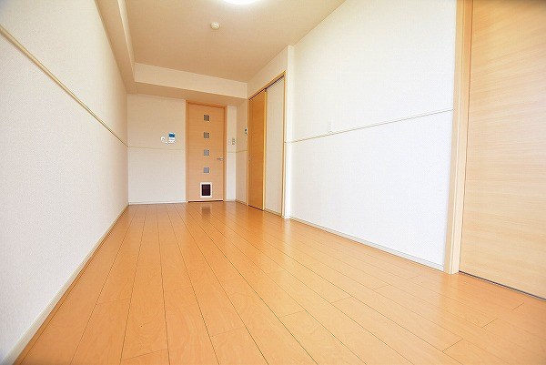 シェーナ下到津  リビング