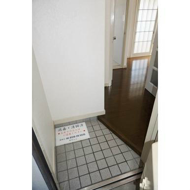 吉田ビル  玄関