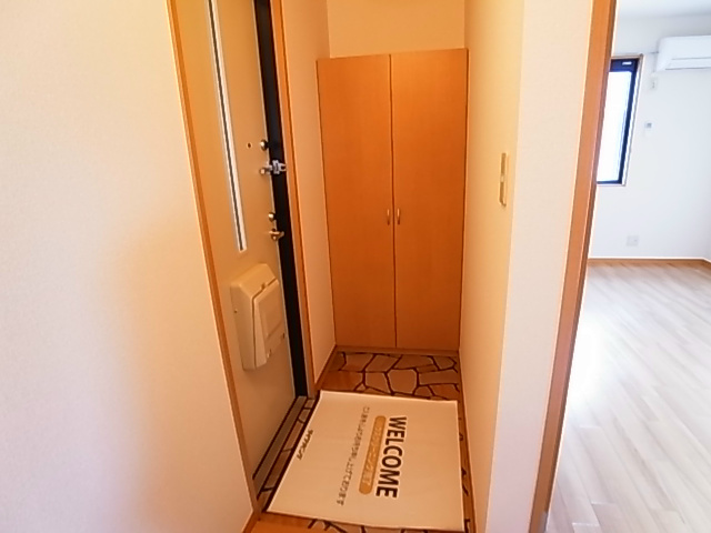 ヴェルドミール　弐番館 玄関