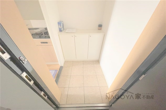 ライブコート千種 玄関