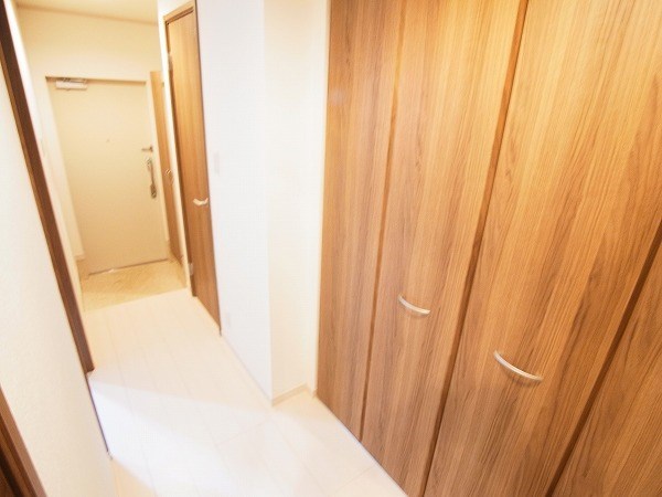 ユニヴェール 玄関