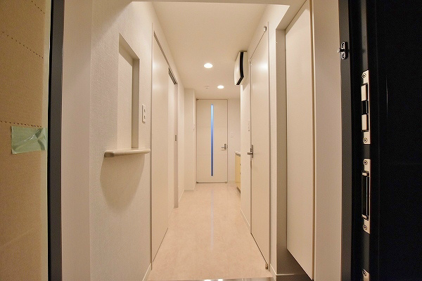 ニューサンリバー15番館 玄関