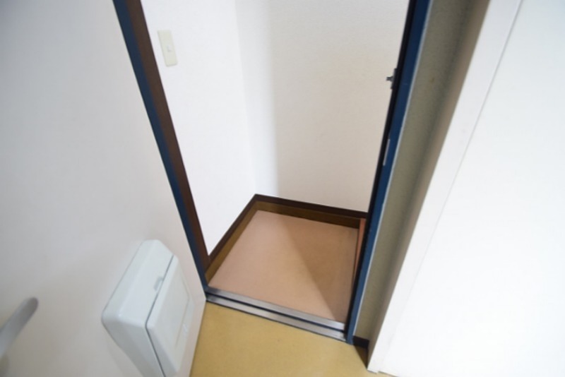 タナック秦野 玄関