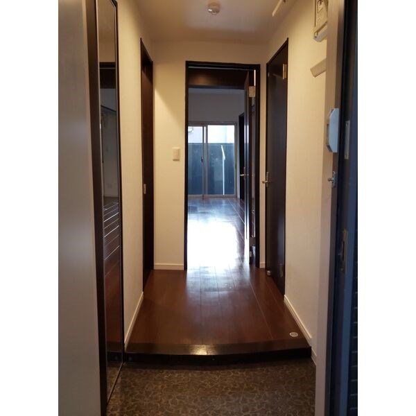 オリス丸の内 玄関