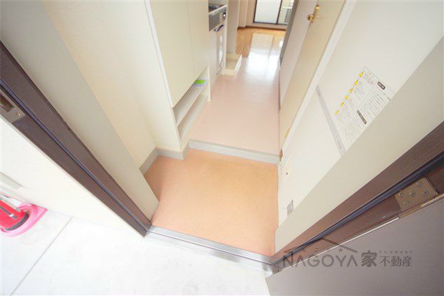 第２コマツハイツ 玄関