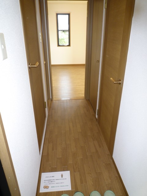セナＡ 玄関
