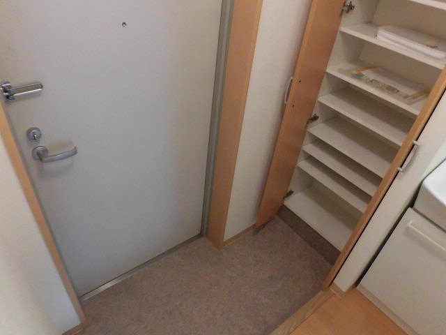 鎌倉服部ビル 玄関