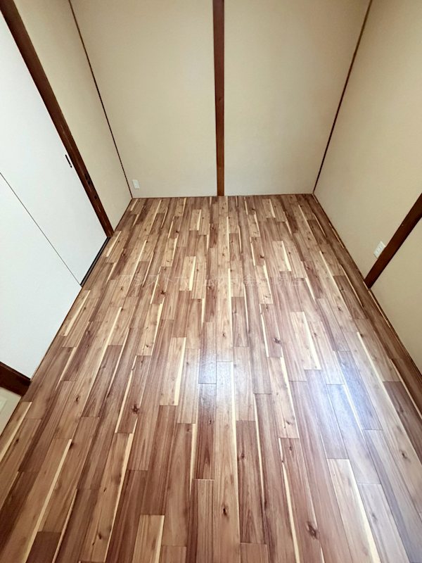 コーポラル三宝 内装