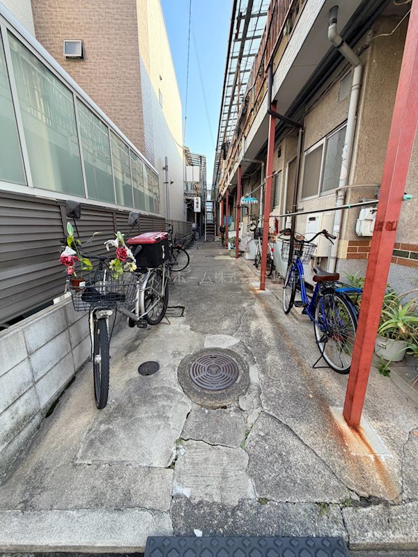 コーポラル三宝 エントランス