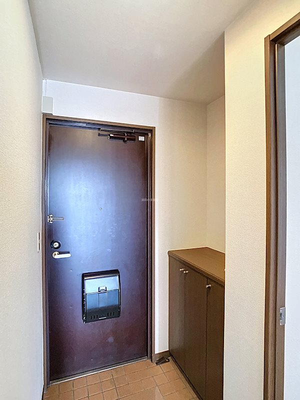 ベルジュ成子坂 玄関