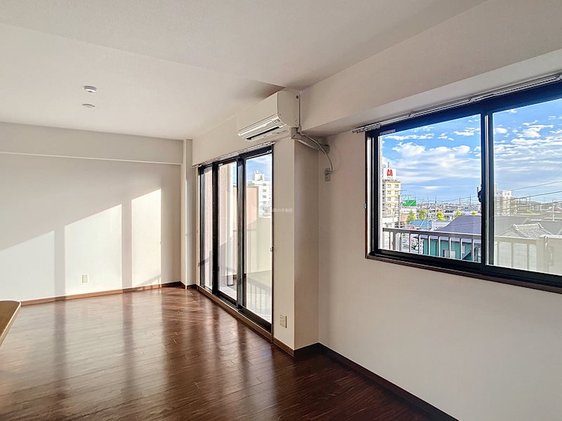 ベルジュ成子坂 リビング