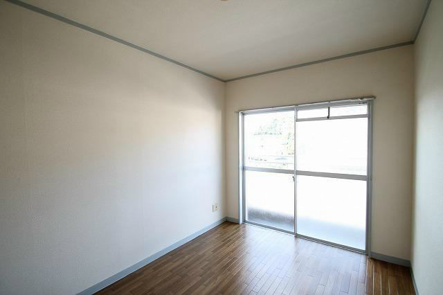 すぎやパークハイツ リビング