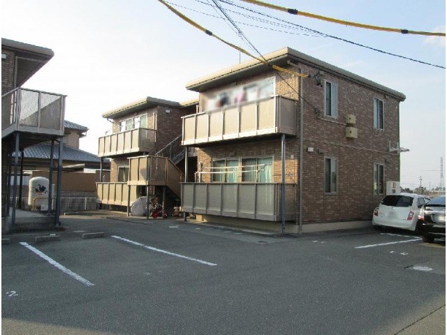 キアーロI 駐車場