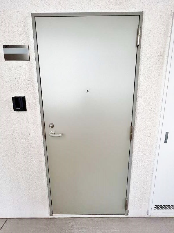 ピノ到津  玄関