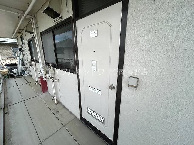 シティハイムくらたB棟 エントランス
