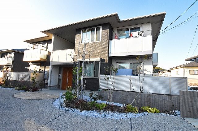 グリーントリニティーB棟 102号室 外観