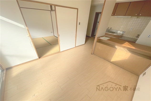 池下ウェストマンション リビング