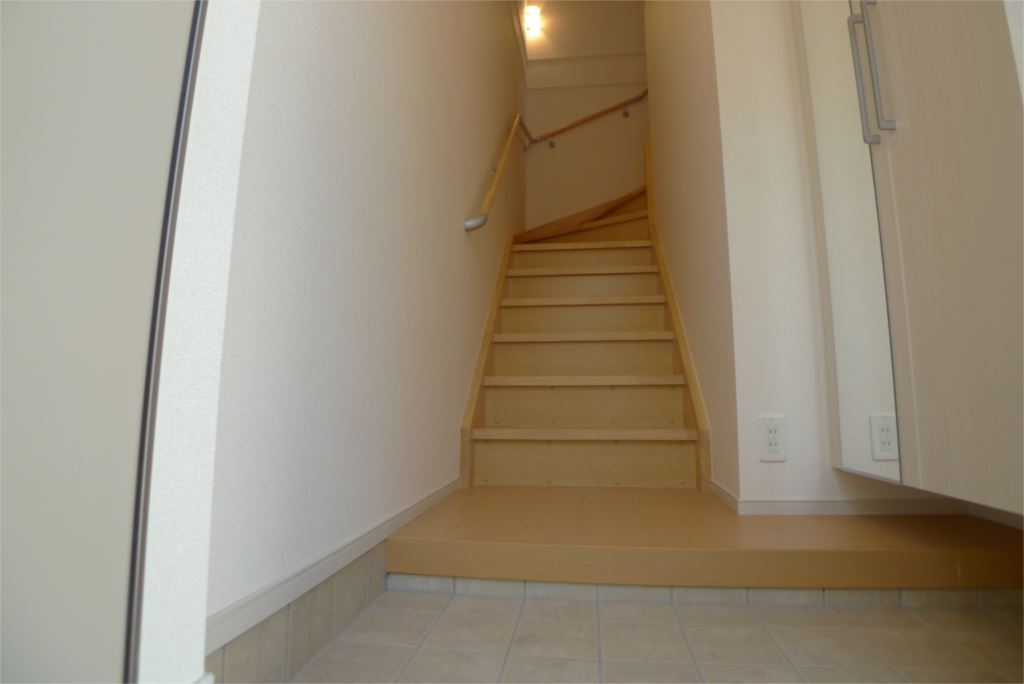 Modessa高砂 玄関